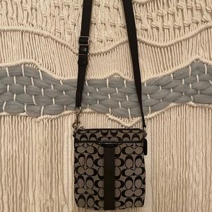 NWOT-COACH Crossbody bag
